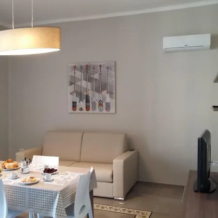 Casa Vacanze La Scalinata Bisceglie Exterior photo